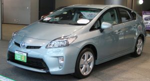 Toyota_Prius_S_-Touring_Selection-